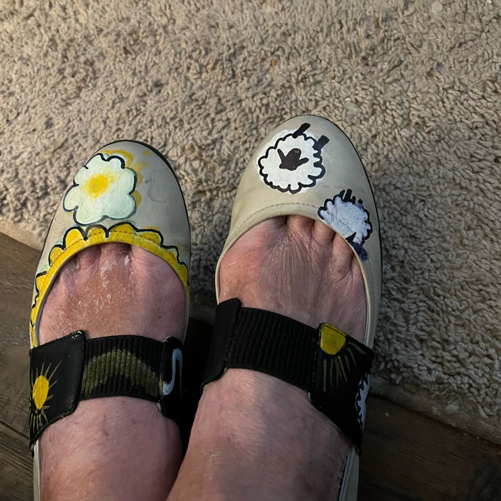 Hand painted Cloud supple genuine leather Mary Janes 39